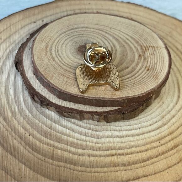 Tan Anime Kitty Enamel Pin/ Brooch Lapel - Picture 6 of 6